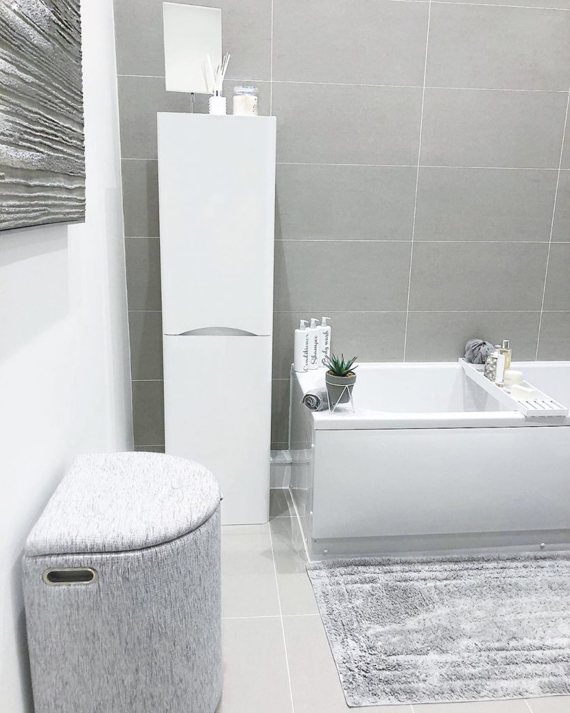 grey and white bathroom, grey decor @greychurchhome