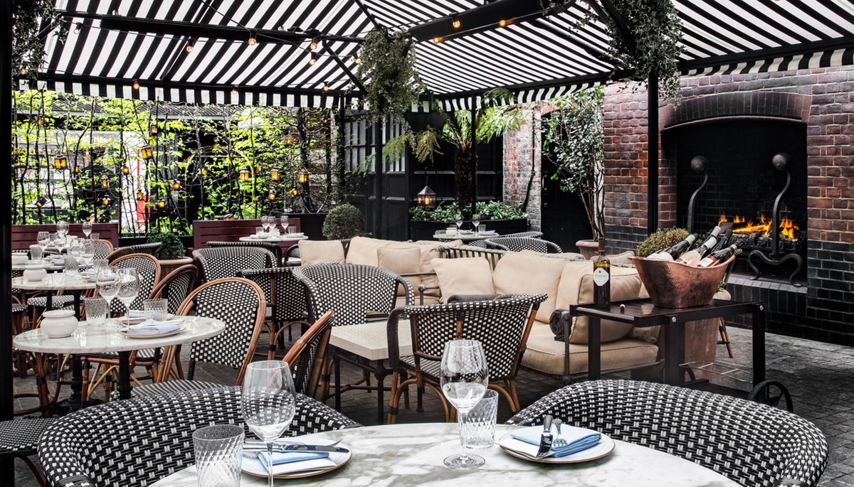 chiltern firehouse outdoor drinks, outdoor drinks london