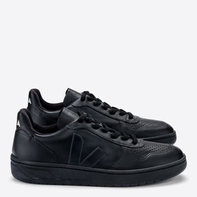 Men's All Black V-10 Trainers