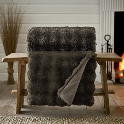 Fernley Faux Fur Throw 200x150cm, Brown