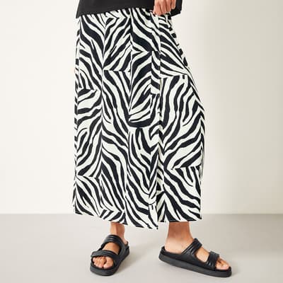 Black/White Animal Print Skirt