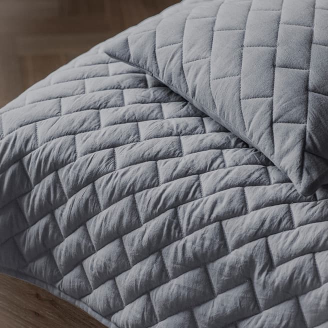 Gallery Living Grey Cotton Bricks Quilted Throw 150 x 220cm