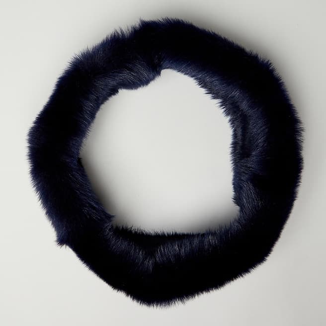 N°· Eleven Navy Shearling Snood