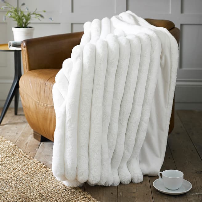 Deyongs Balmoral Throw 150x220cm, Arctic