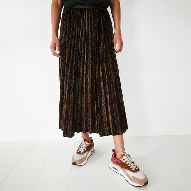 hush Brown Thea Velour Pleated Skirt