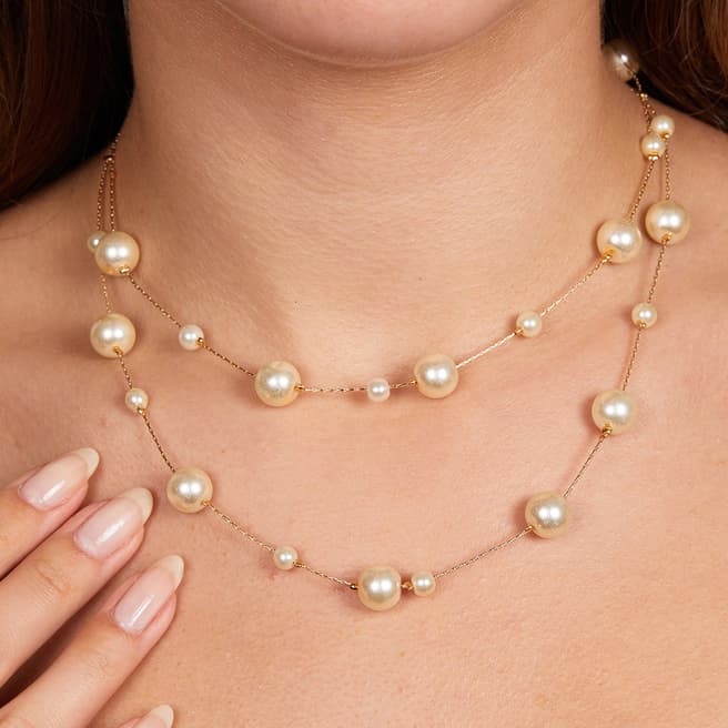 Elika Gold Pearl Necklace