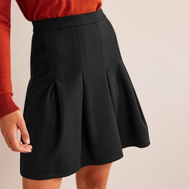 Boden Black Flippy Mini Skirt