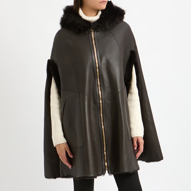 N°· Eleven Brown Shearling Reversible Cape