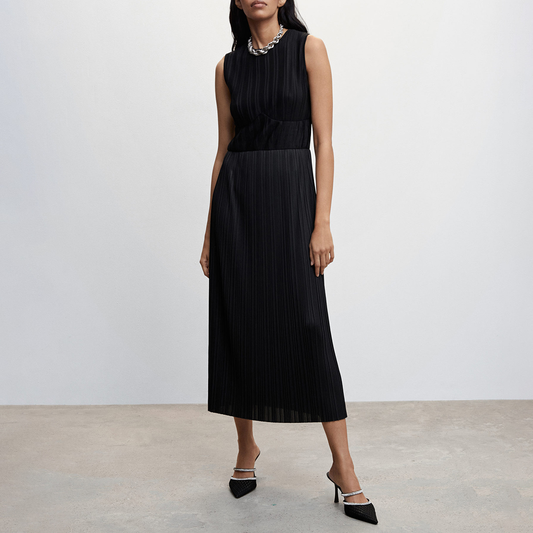 Black Pleated Long Dress